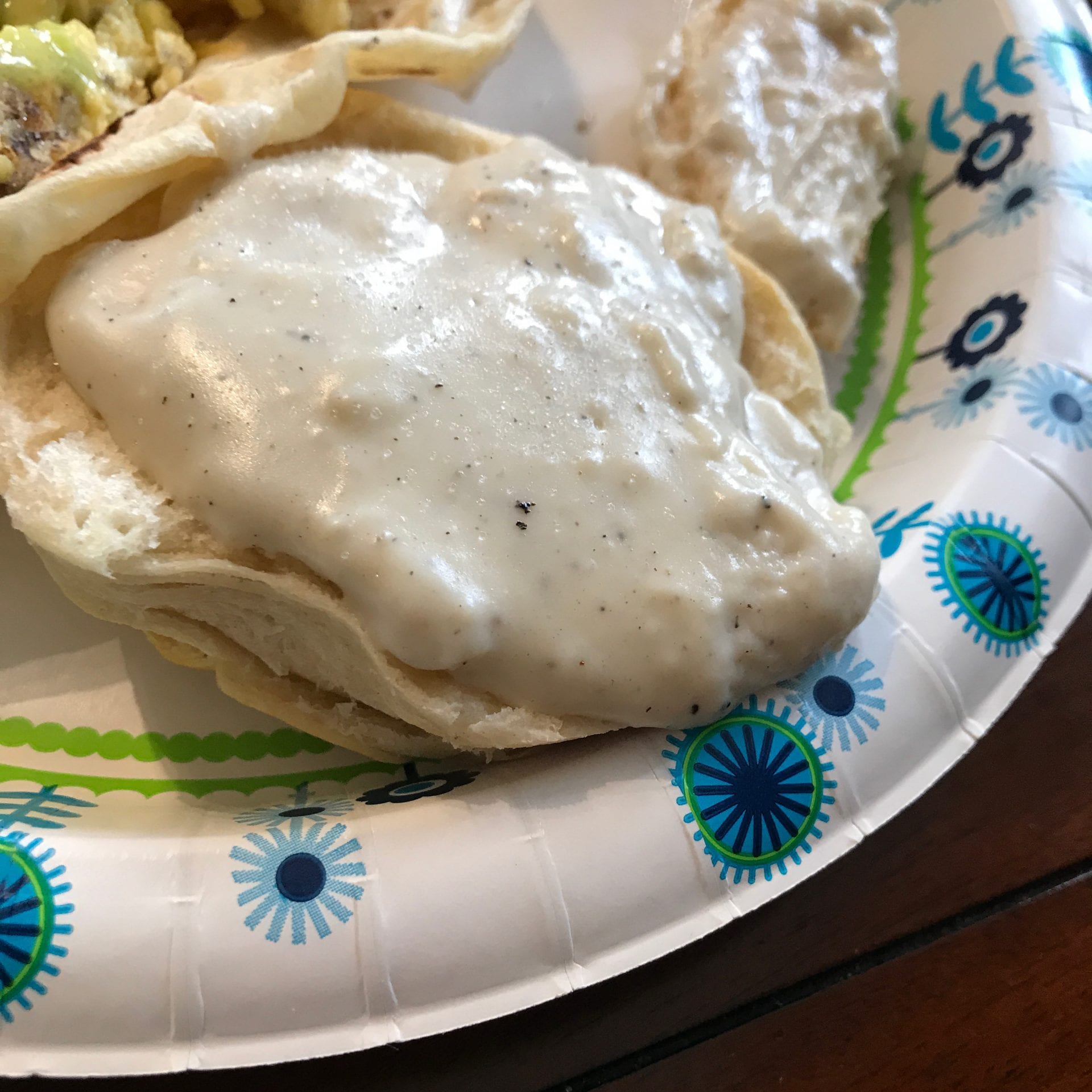 THE BEST BACON GRAVY FOR BISCUITS Skinny Daily Recipes