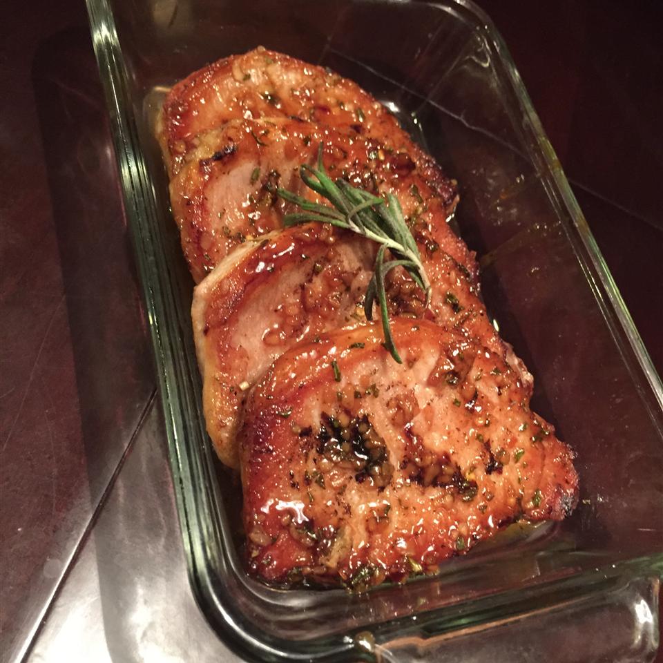 PORK CHOPS WITH APPLE CIDER GLAZE Skinny Daily Recipes
