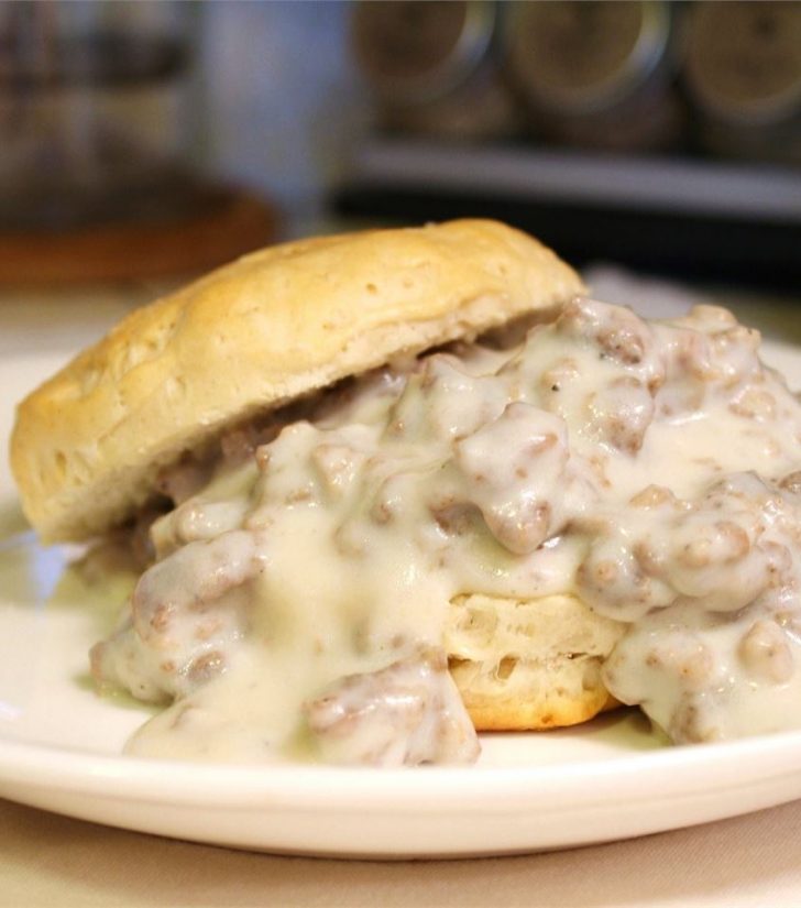Buttermilk Biscuits N Sausage Gravy Skinny Daily Recipes